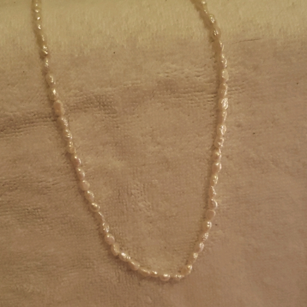 Vintage fresh water pearl necklace